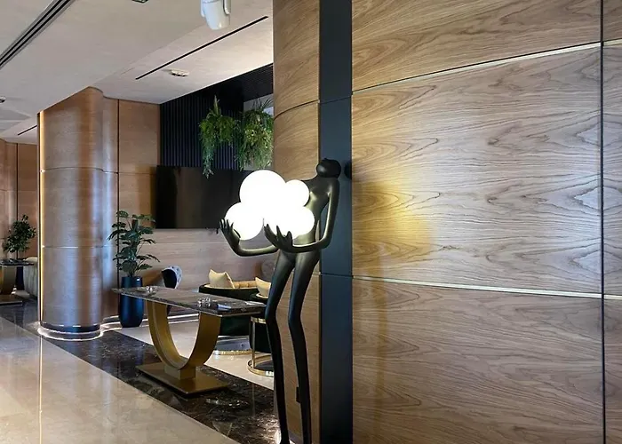 Lyonessa Gardens 9 Apartamento